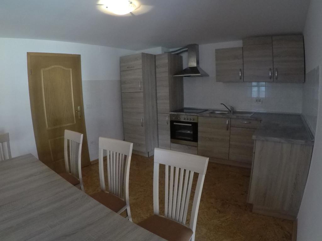 Lesjakova Domacija ボヴェツ エクステリア 写真
